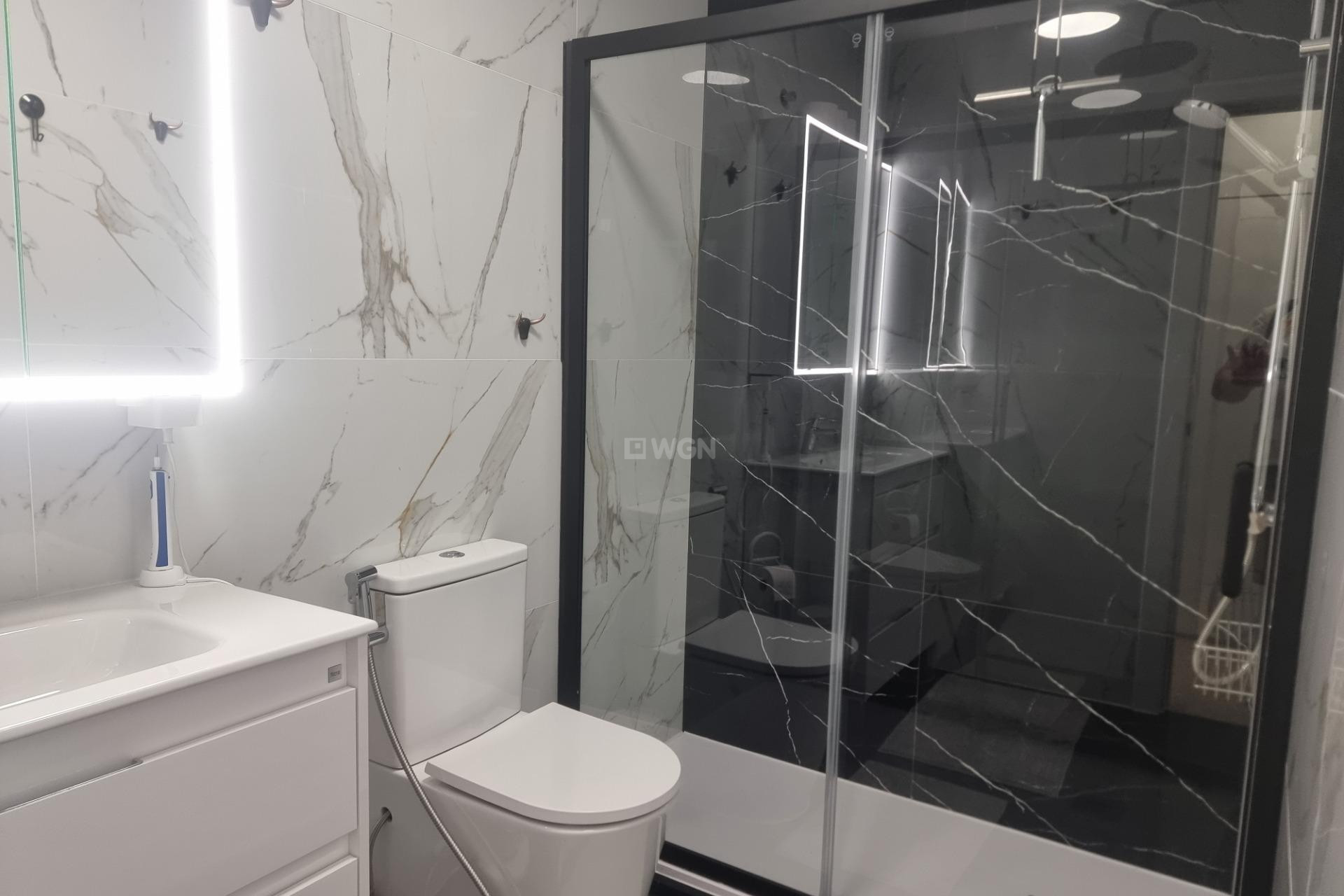 Resale - Apartment / flat - Torrevieja - Playa de los Locos