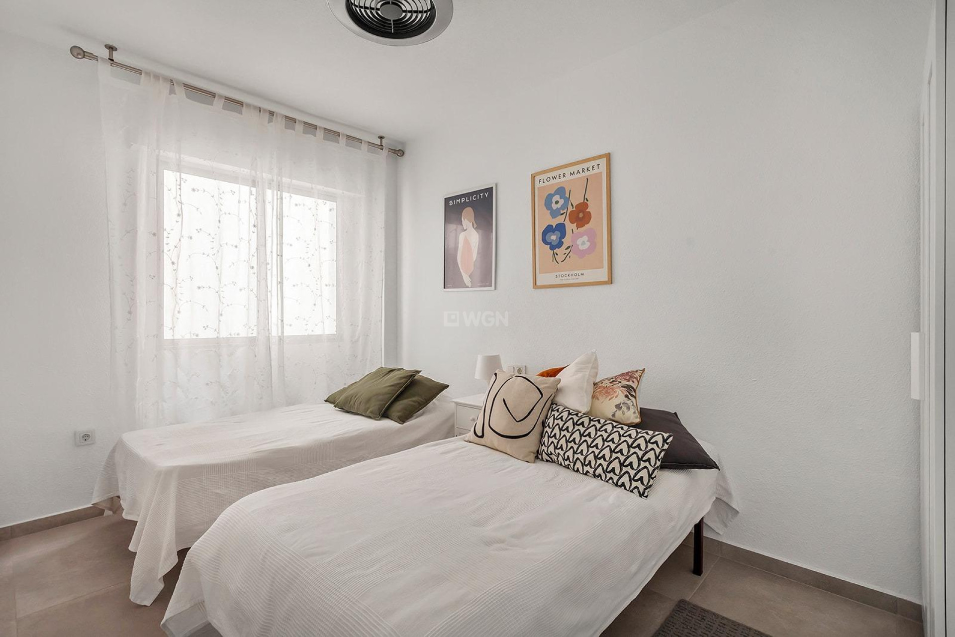 Resale - Apartment / flat - Torrevieja - Playa de los Locos