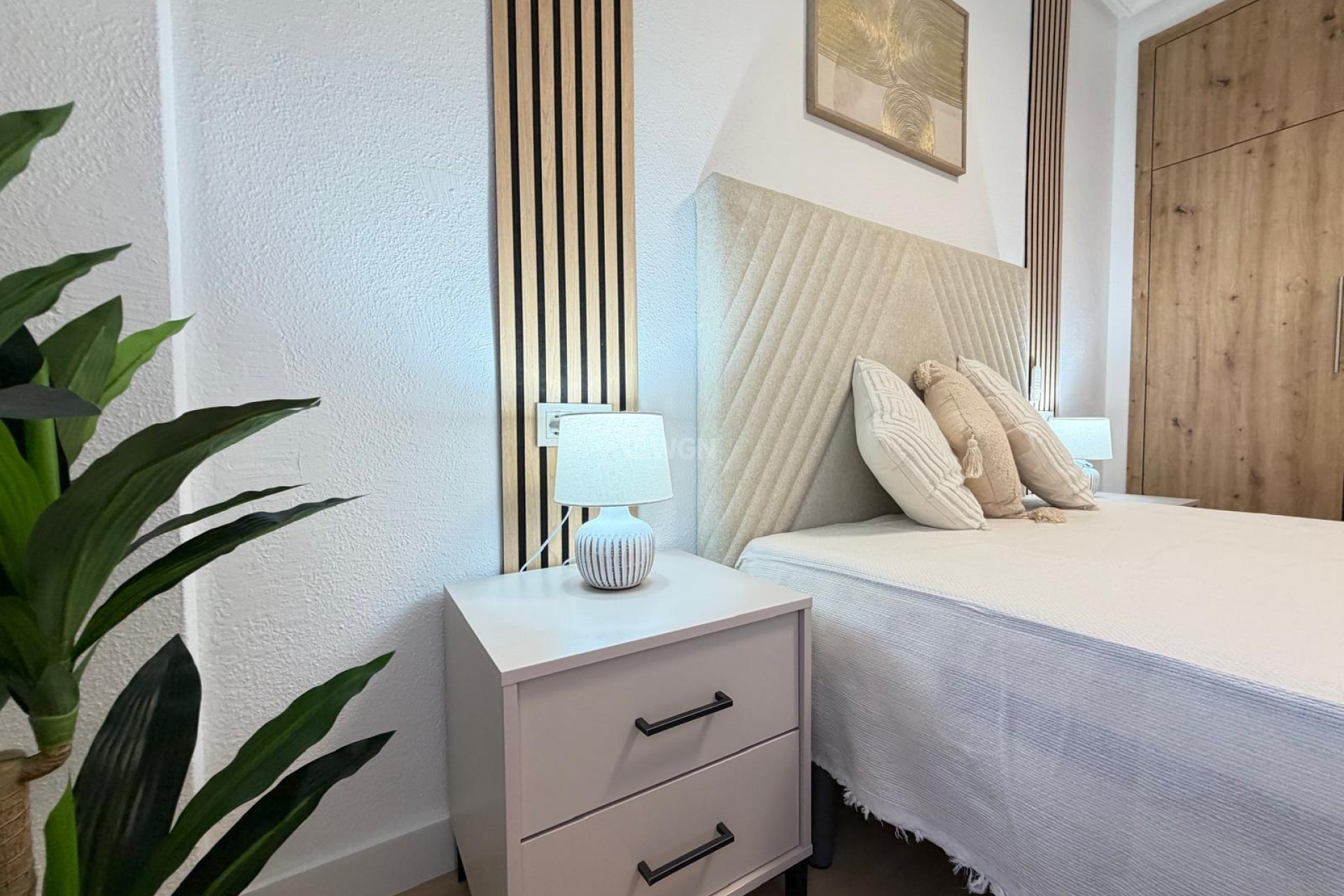 Resale - Apartment / flat - Torrevieja - Playa de los Locos