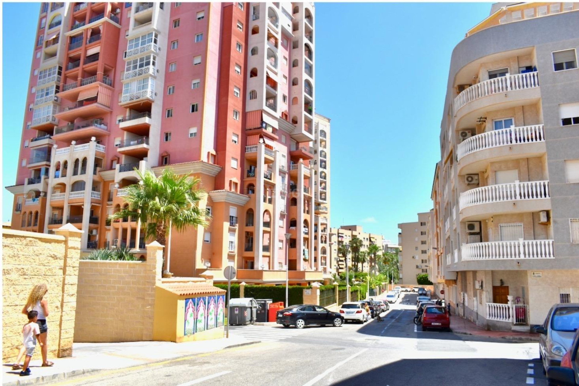 Resale - Apartment / flat - Torrevieja - Playa de los Locos