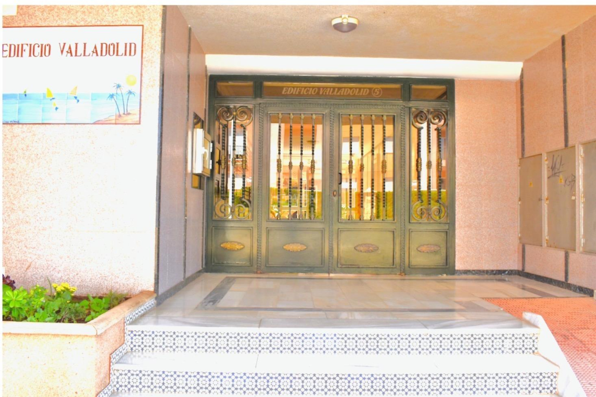 Resale - Apartment / flat - Torrevieja - Playa de los Locos