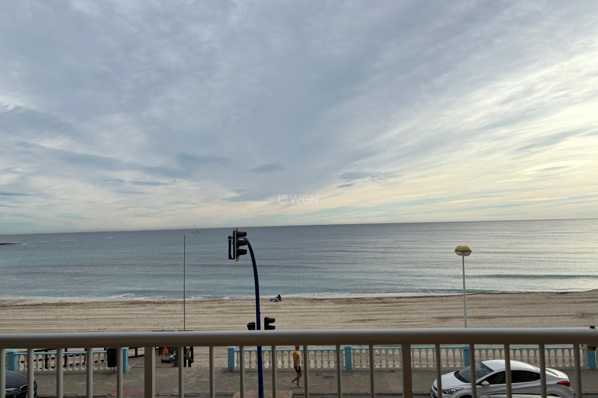 Resale - Apartment / flat - Torrevieja - Playa de los Locos