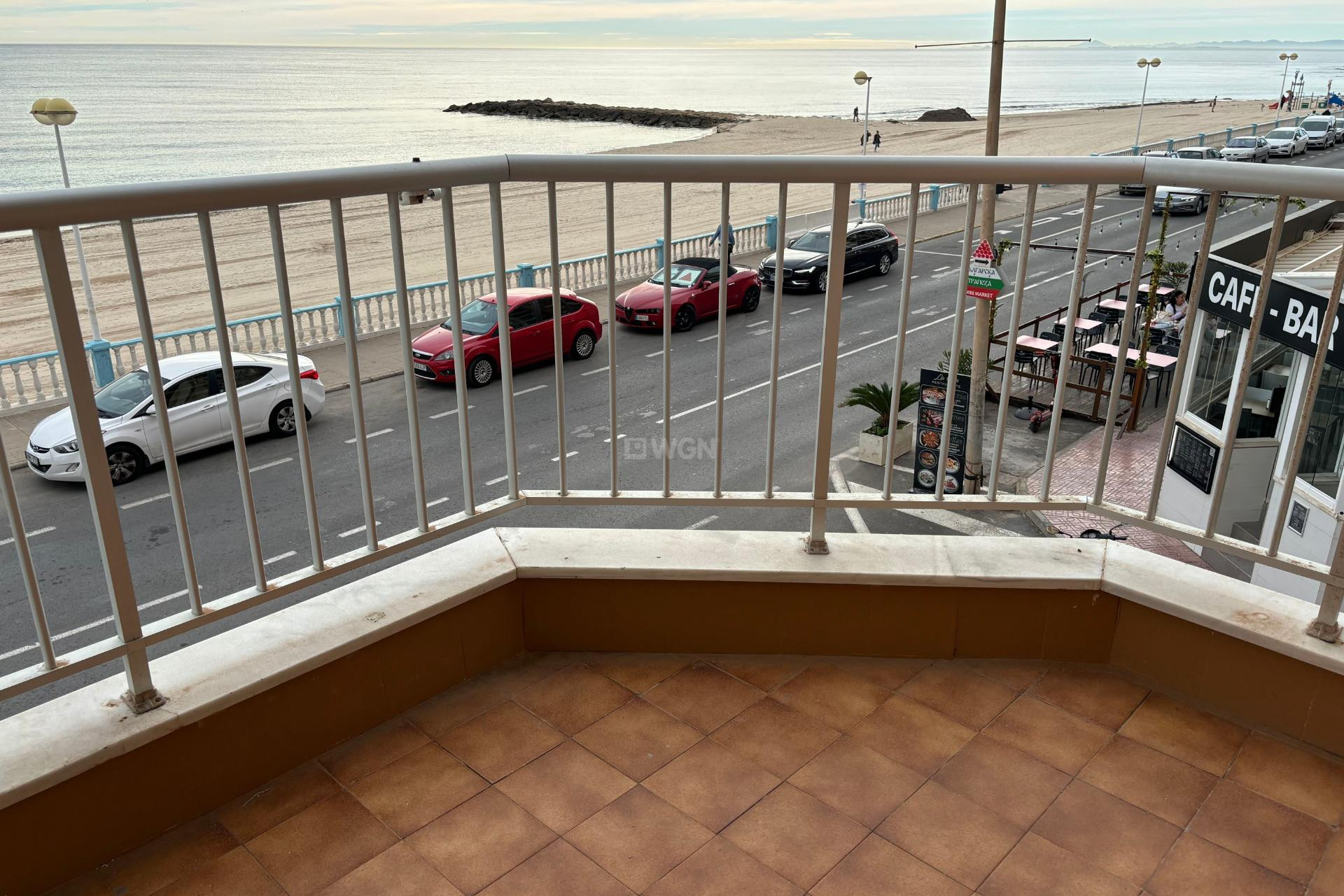 Resale - Apartment / flat - Torrevieja - Playa de los Locos