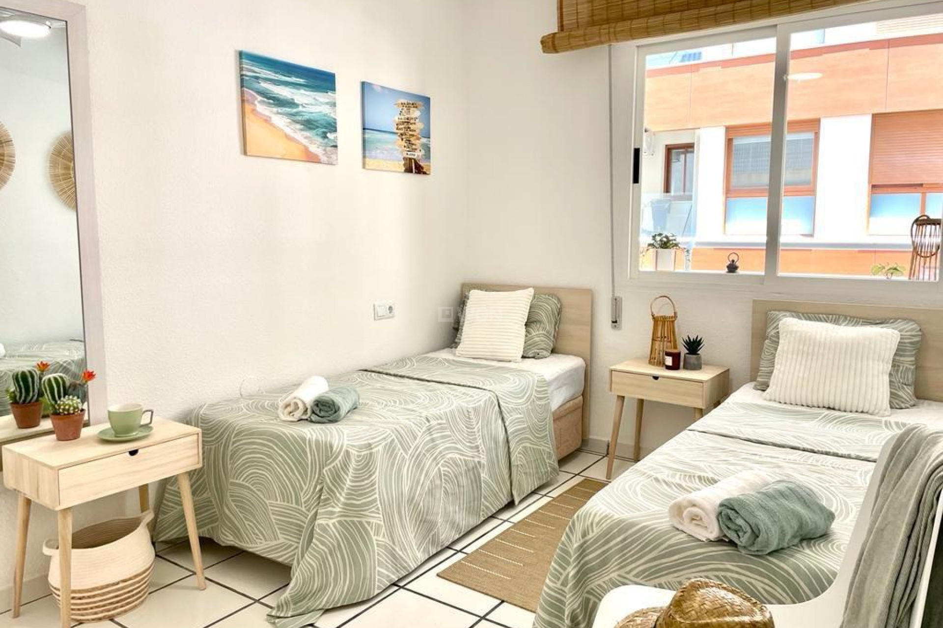 Resale - Apartment / flat - Torrevieja - Playa de los Locos