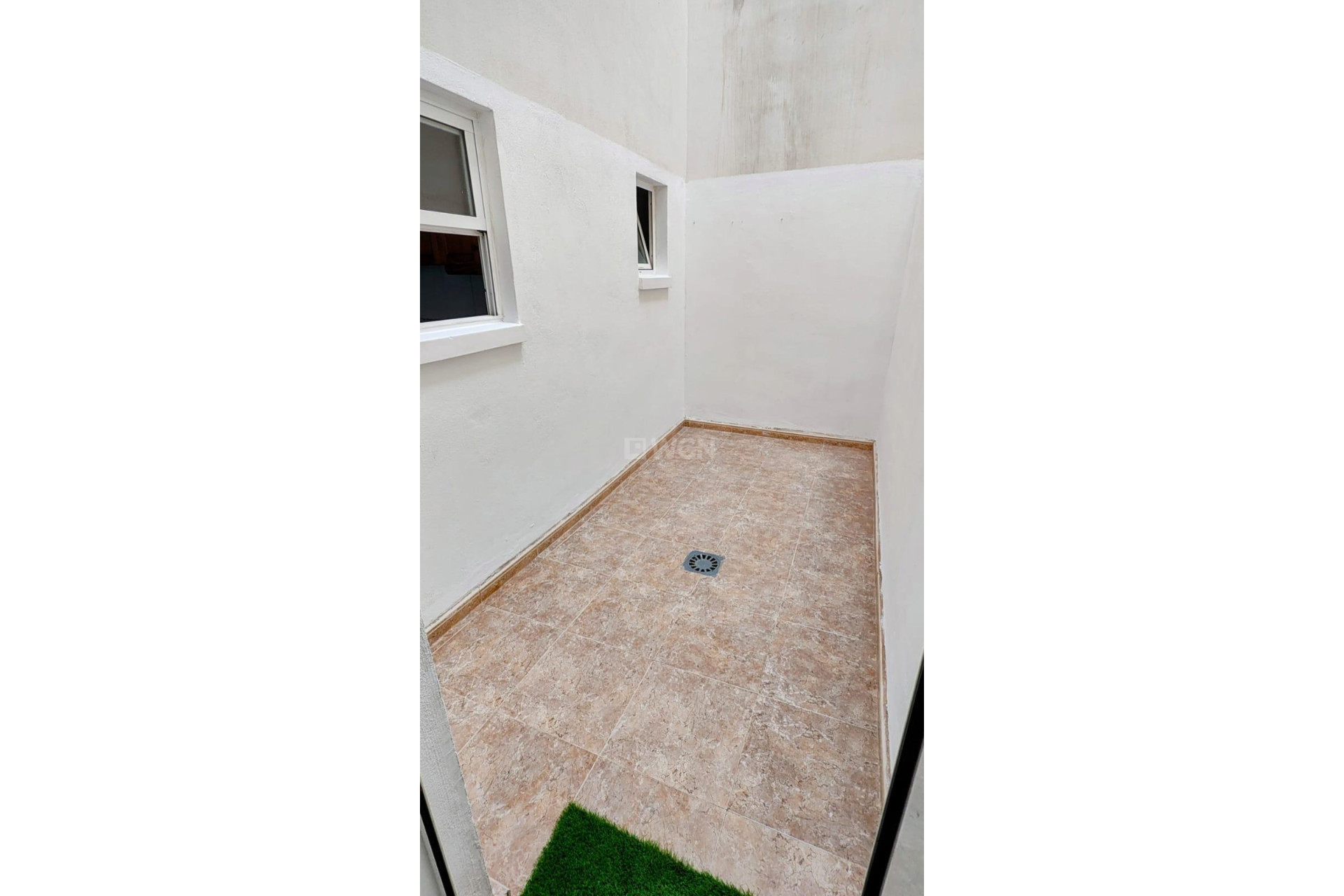 Resale - Apartment / flat - Torrevieja - Playa de los Locos