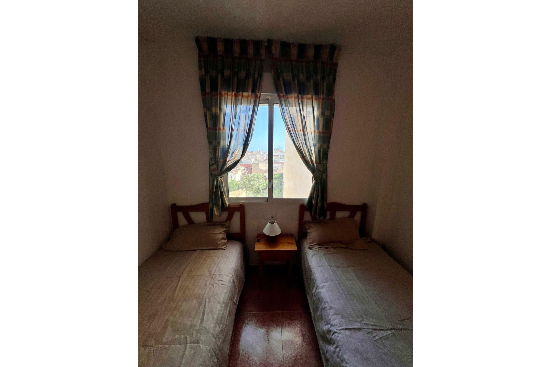 Resale - Apartment / flat - Torrevieja - Playa de los Locos