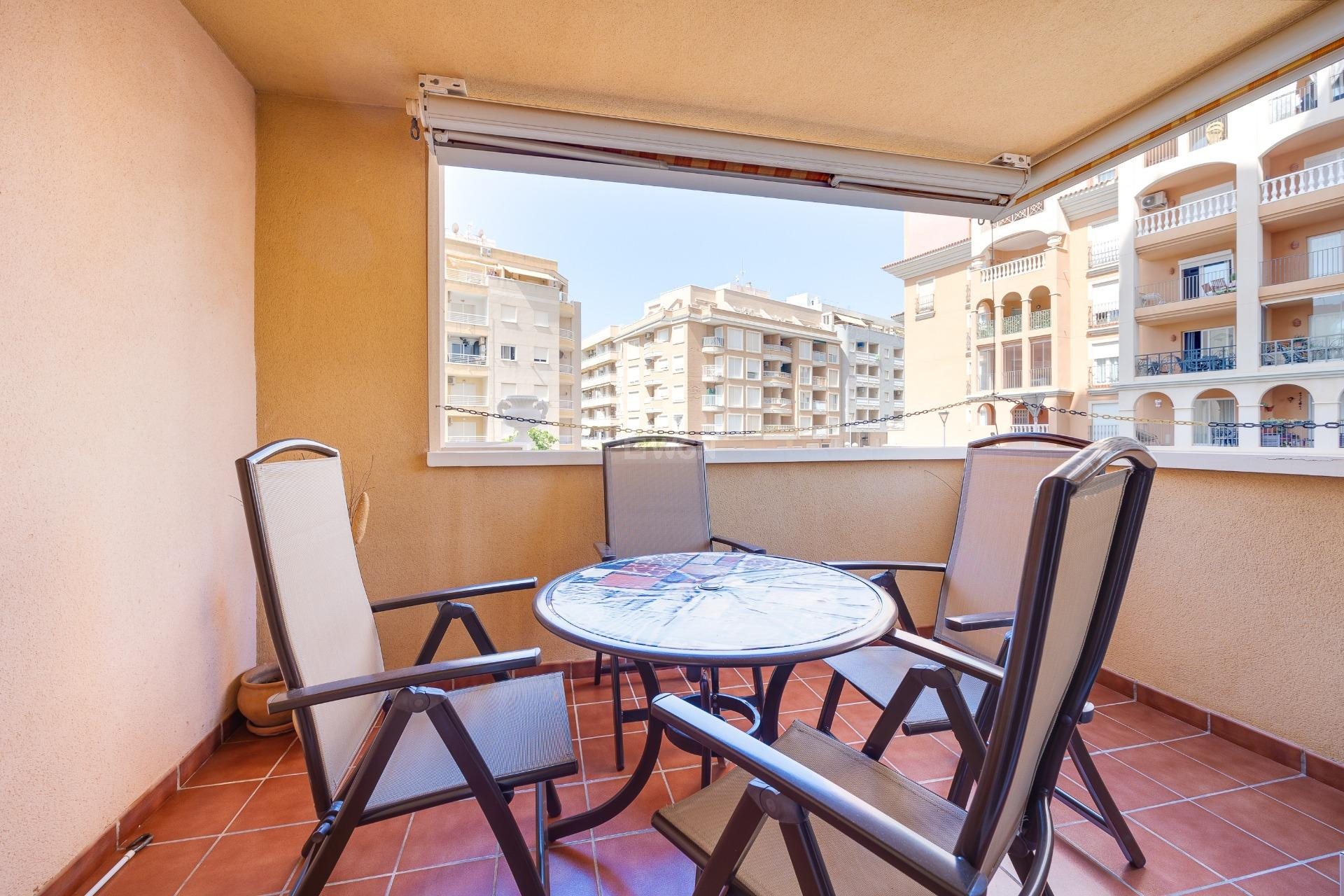 Resale - Apartment / flat - Torrevieja - Playa de los Locos