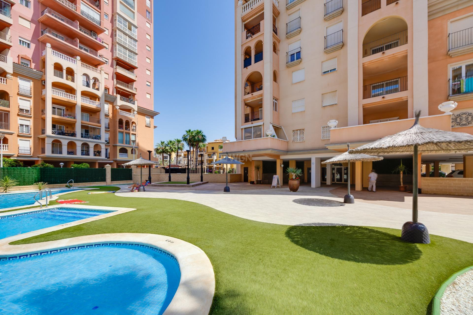 Resale - Apartment / flat - Torrevieja - Playa de los Locos