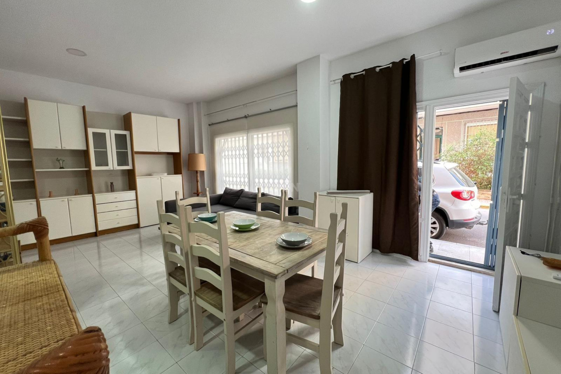 Resale - Apartment / flat - Torrevieja - Playa de los Locos