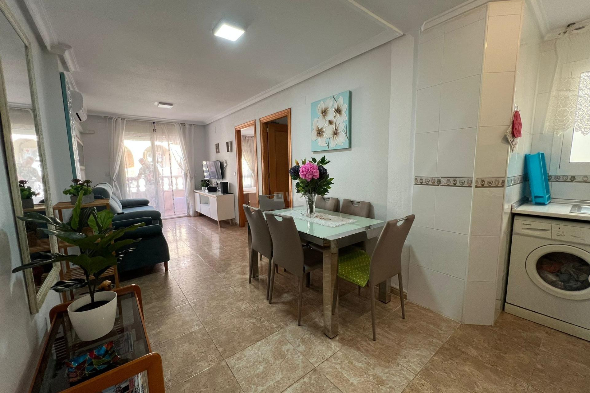 Resale - Apartment / flat - Torrevieja - Playa de los Locos