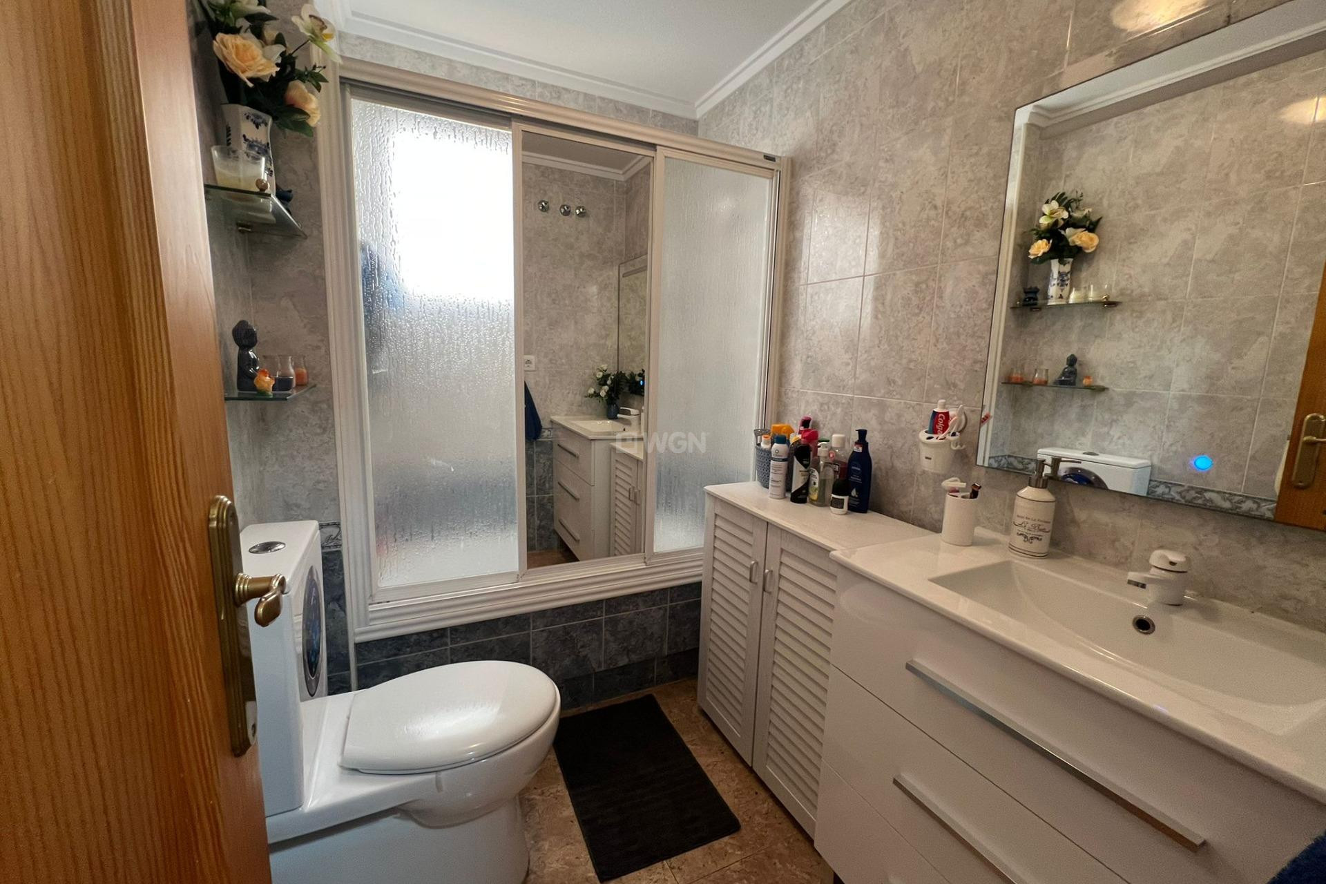 Resale - Apartment / flat - Torrevieja - Playa de los Locos