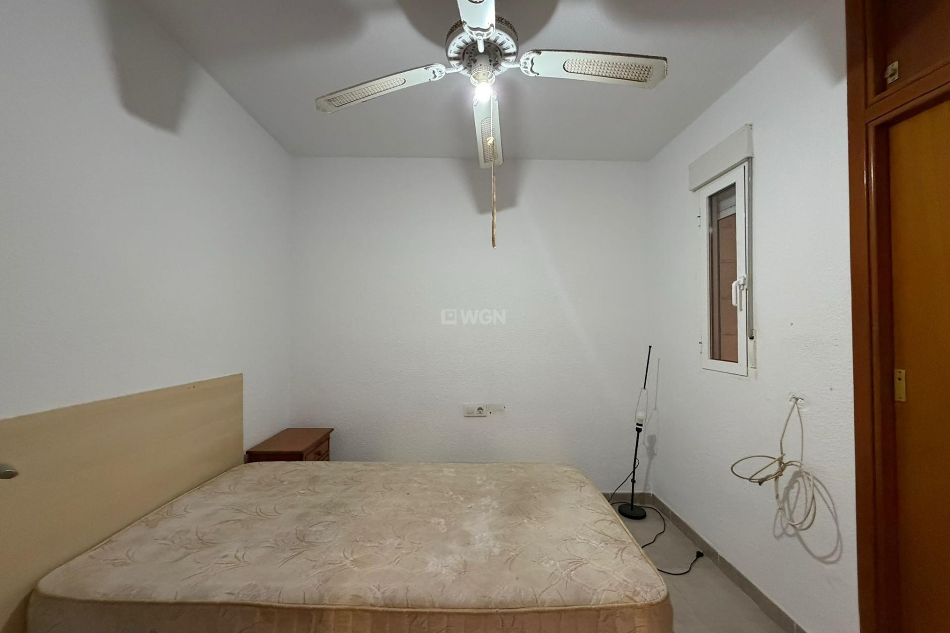 Resale - Apartment / flat - Torrevieja - Playa de los Locos