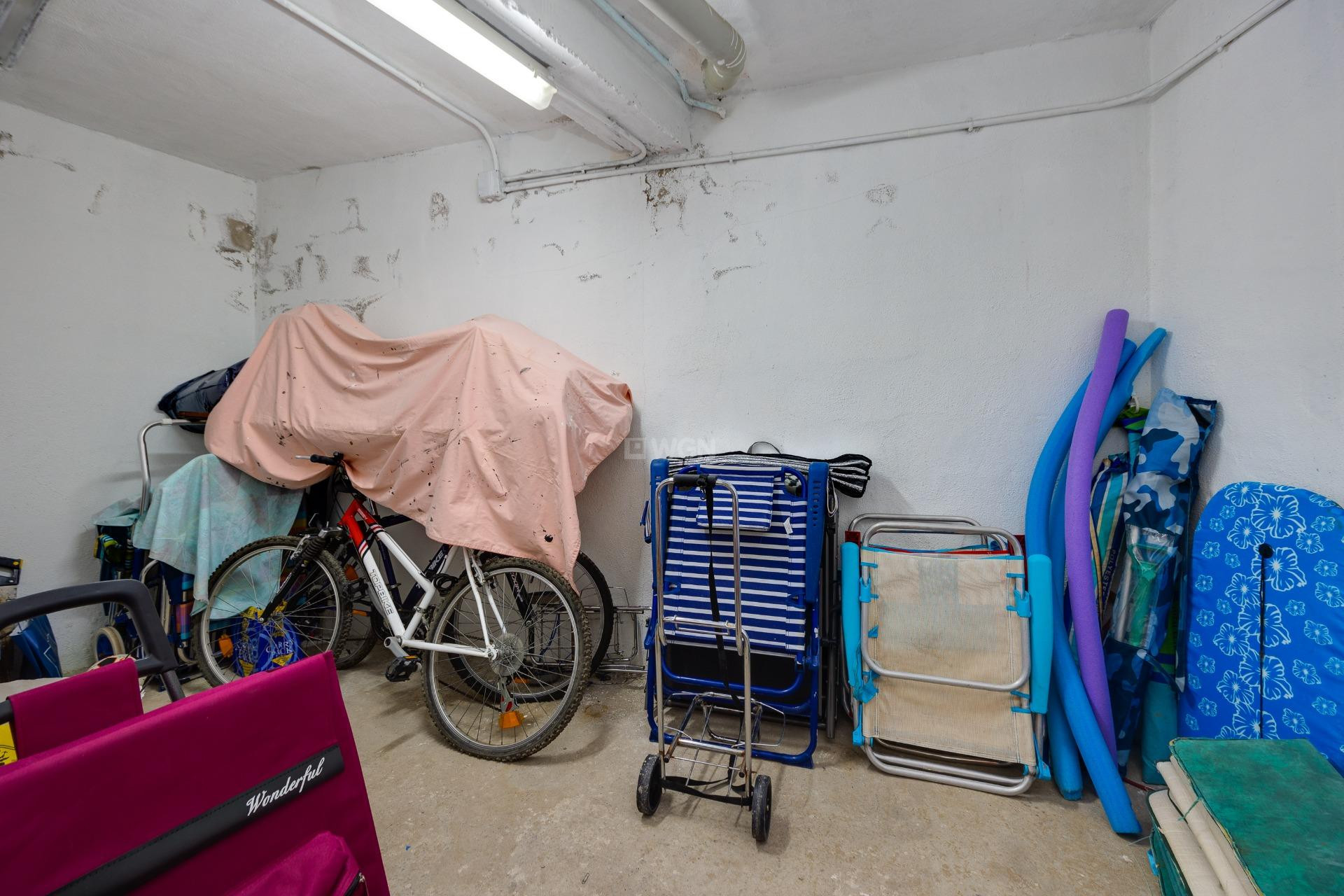 Resale - Apartment / flat - Torrevieja - Playa de los Locos