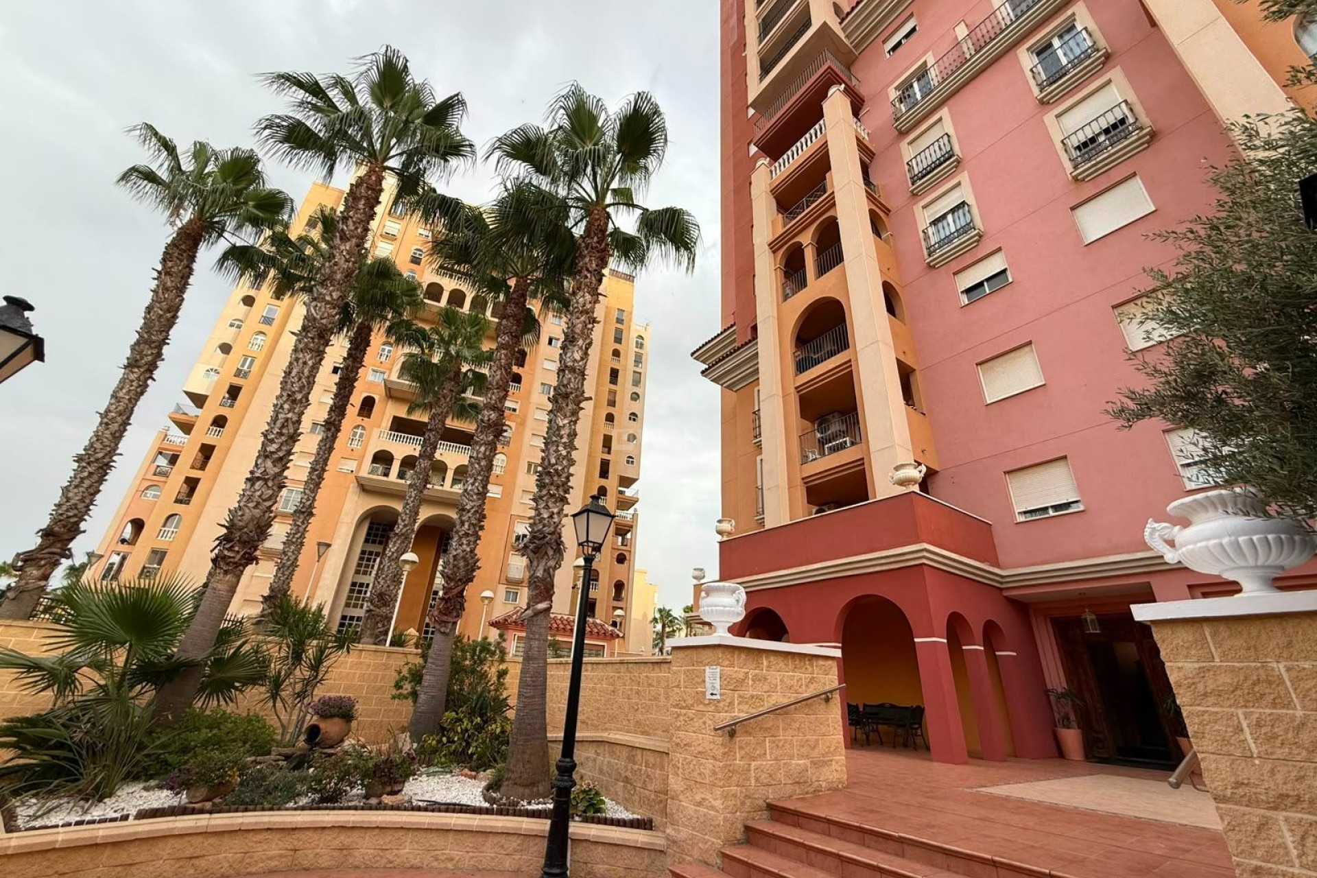 Resale - Apartment / flat - Torrevieja - Playa de los Locos