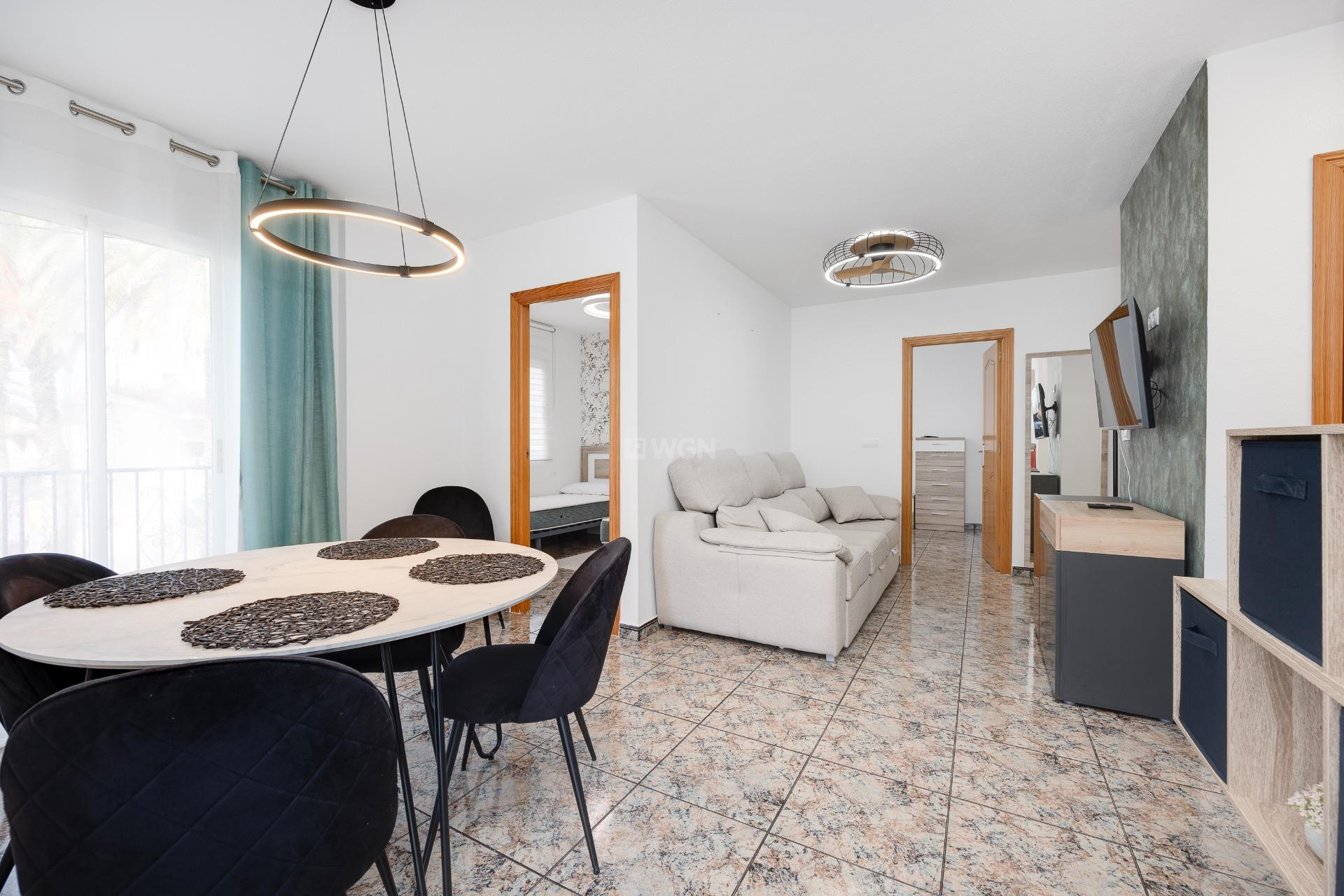 Resale - Apartment / flat - Torrevieja - Playa De Los Naufragos