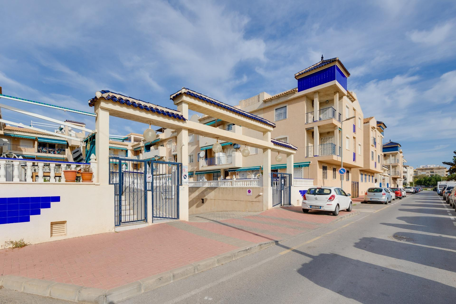 Resale - Apartment / flat - Torrevieja - Playa De Los Naufragos