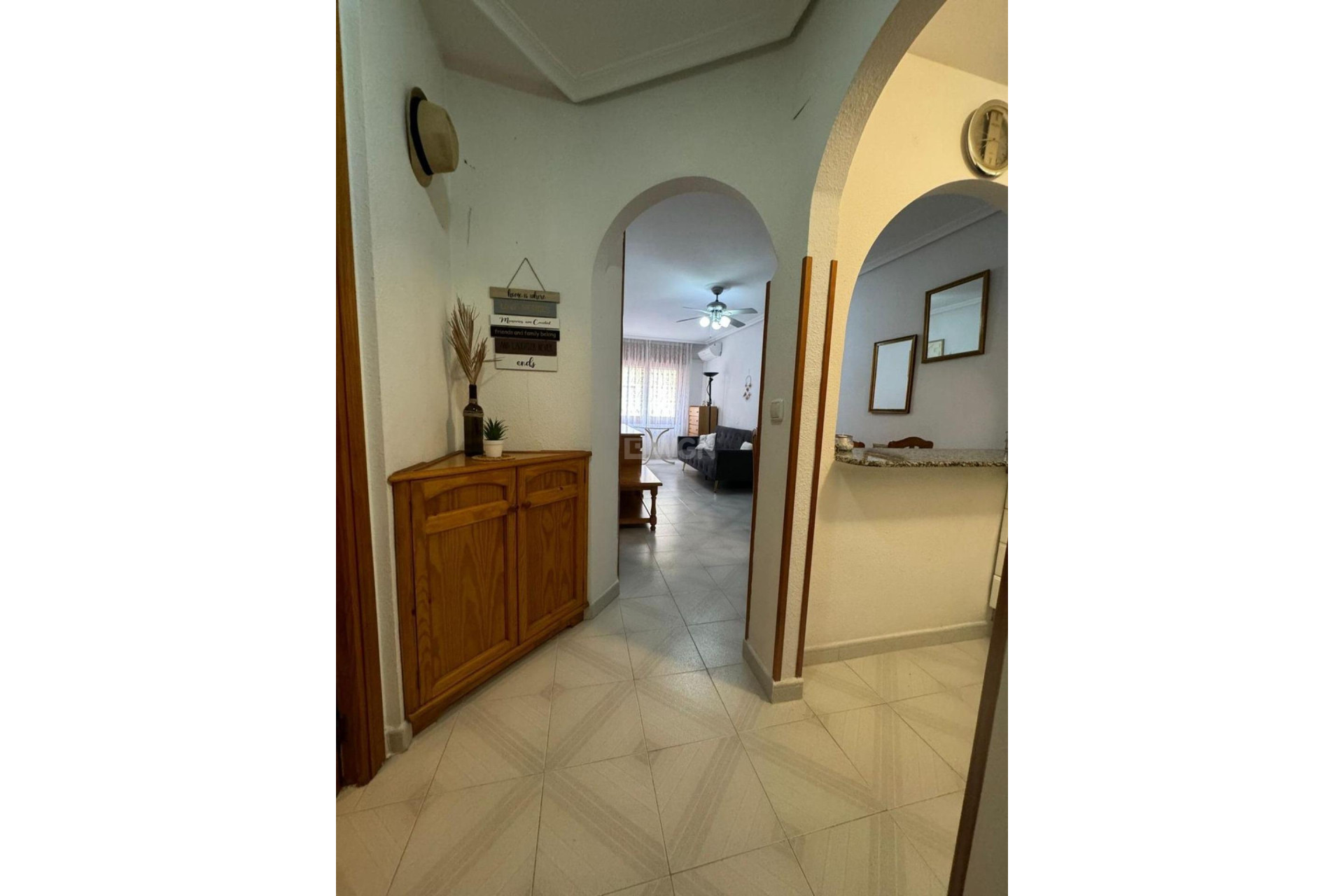 Resale - Apartment / flat - Torrevieja - Playa De Los Naufragos