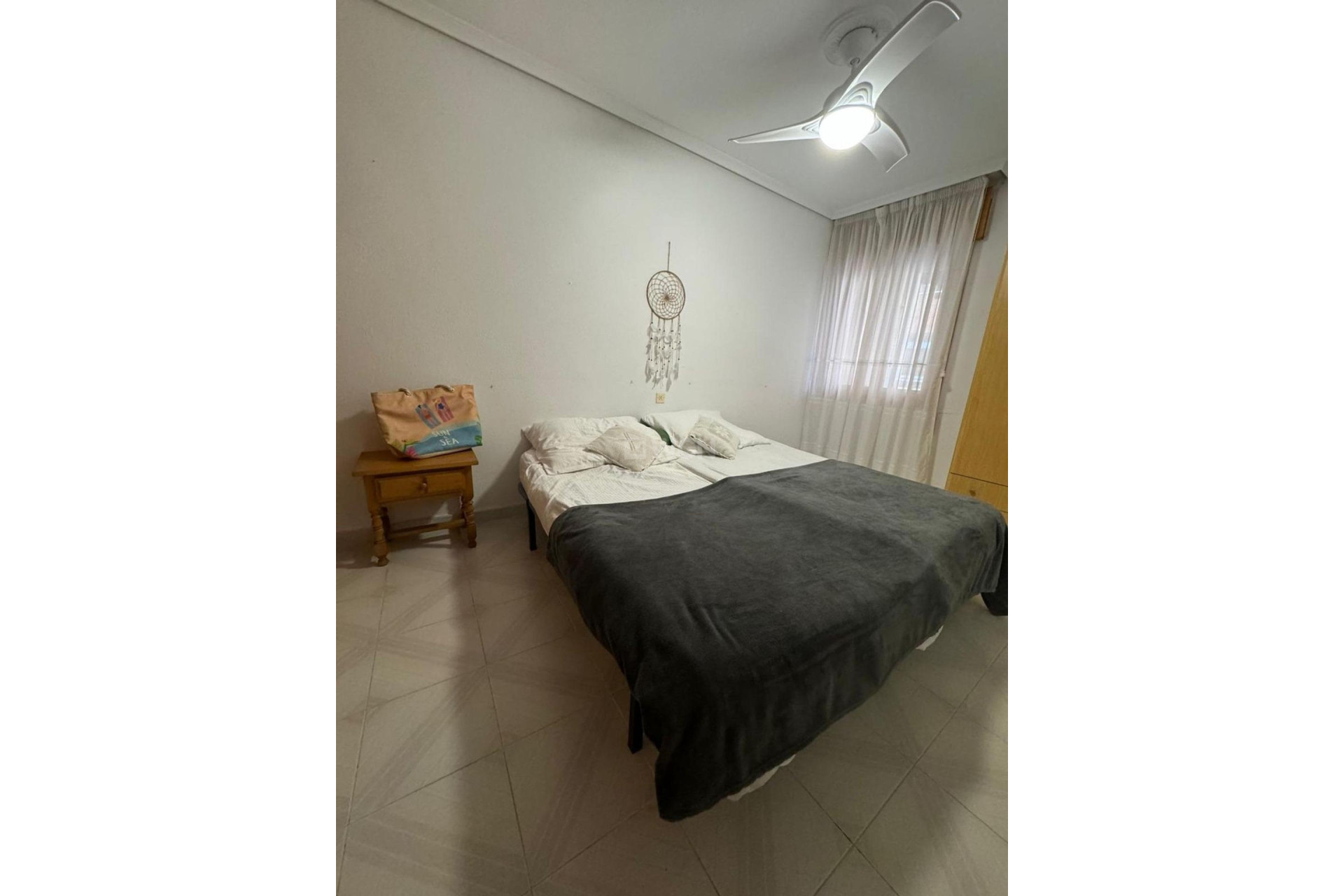 Resale - Apartment / flat - Torrevieja - Playa De Los Naufragos
