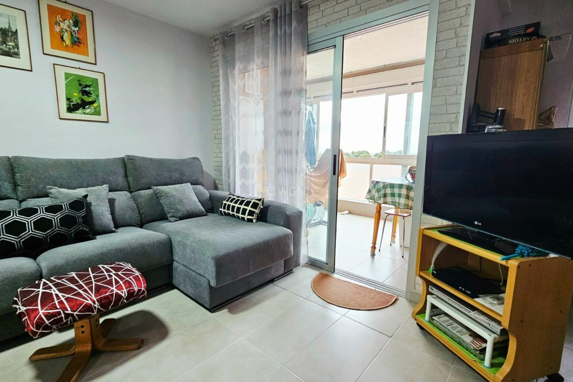 Resale - Apartment / flat - Torrevieja - Playa De Los Naufragos