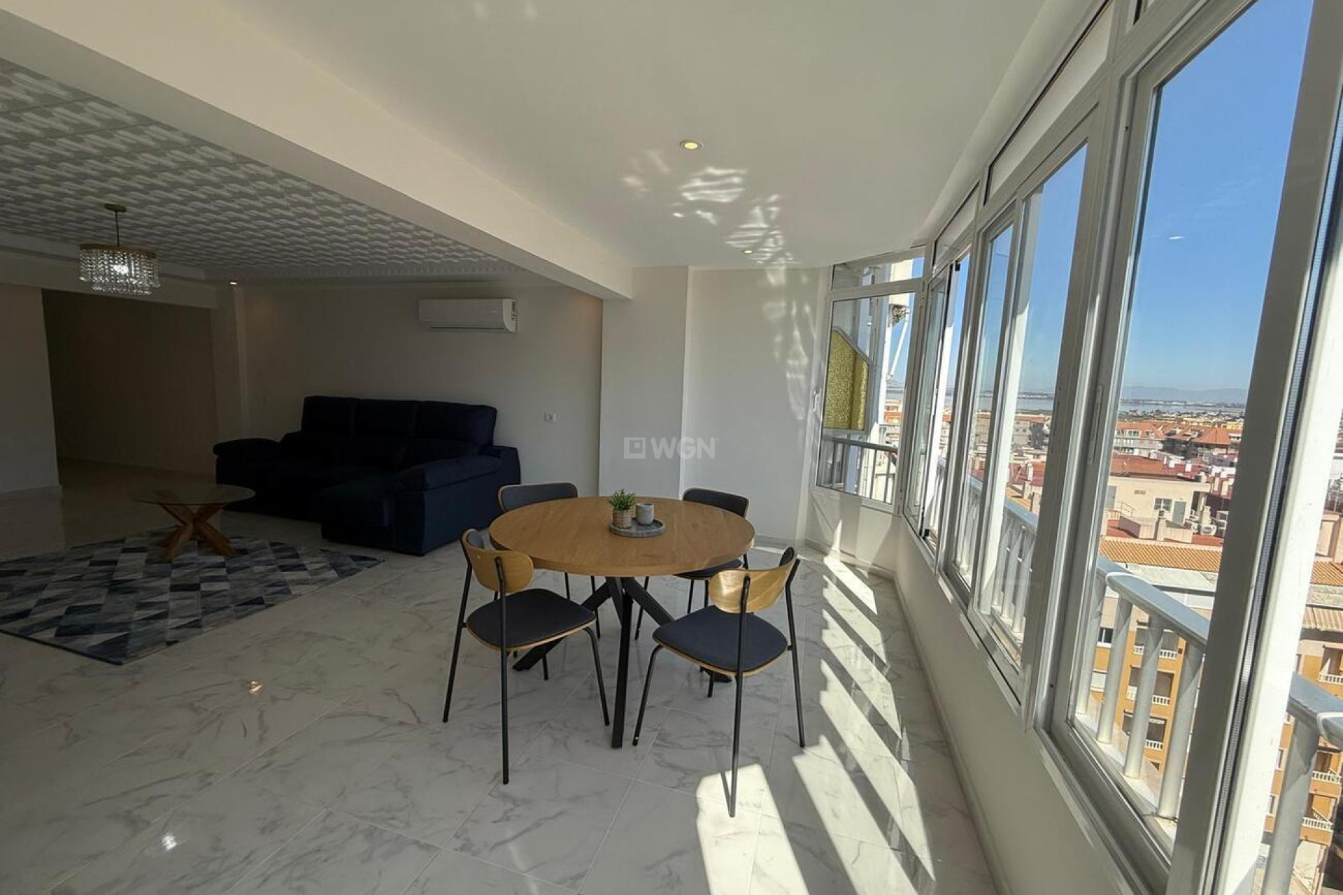 Resale - Apartment / flat - Torrevieja - Playa del Acequión
