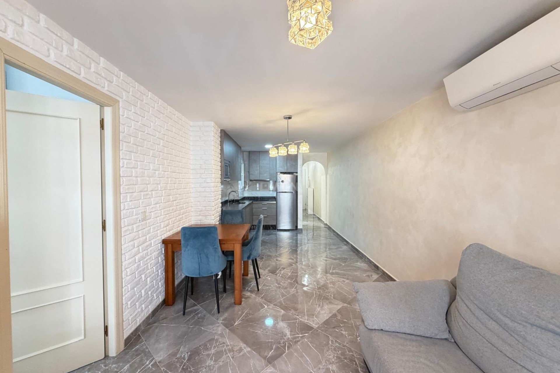 Resale - Apartment / flat - Torrevieja - Playa del Cura