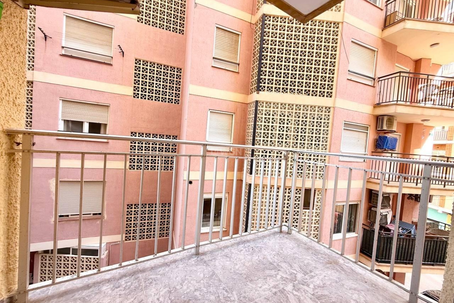 Resale - Apartment / flat - Torrevieja - Playa del Cura