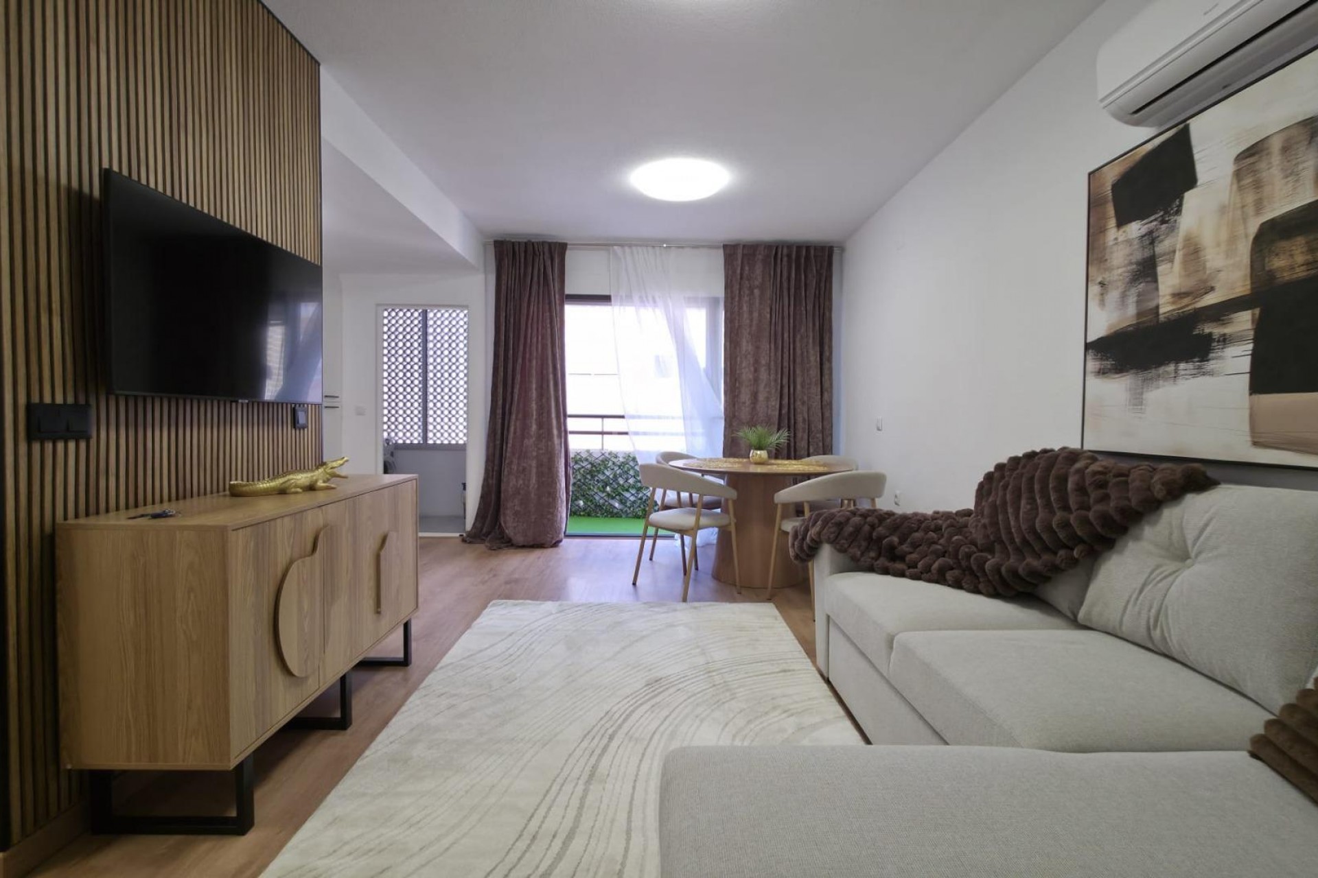 Resale - Apartment / flat - Torrevieja - Playa del Cura