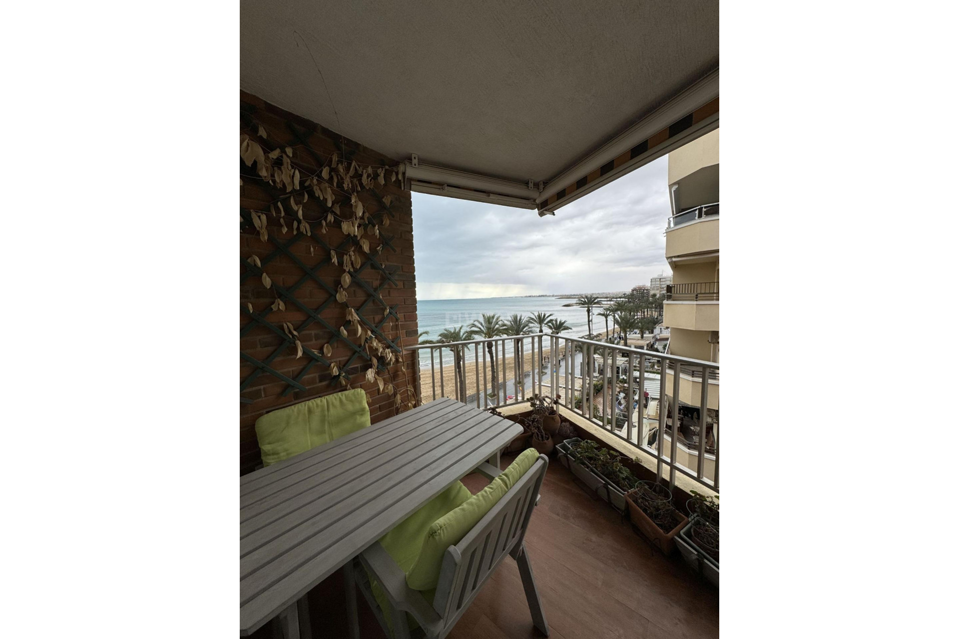 Resale - Apartment / flat - Torrevieja - Playa del Cura