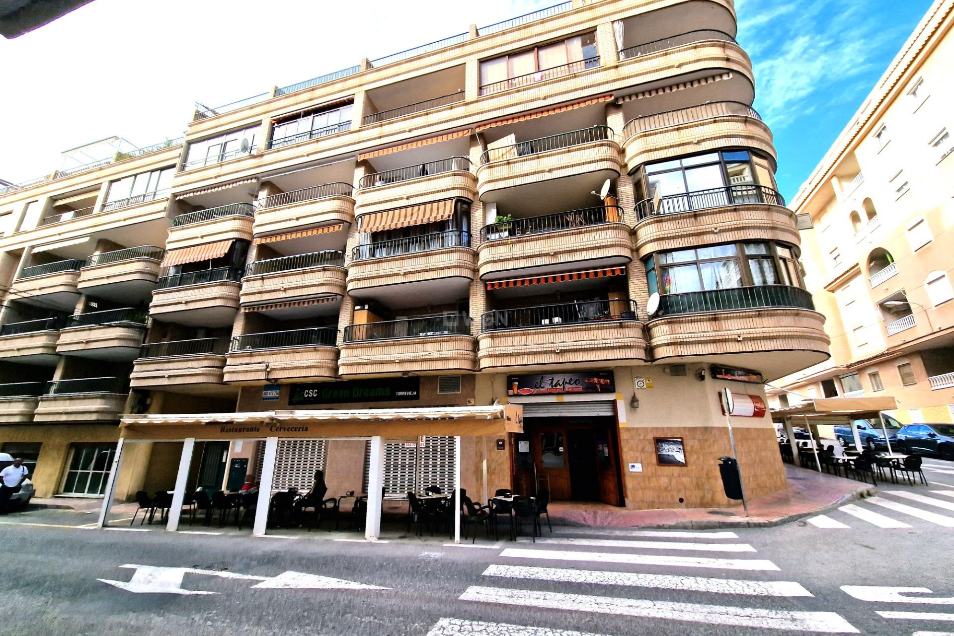 Resale - Apartment / flat - Torrevieja - Playa del Cura