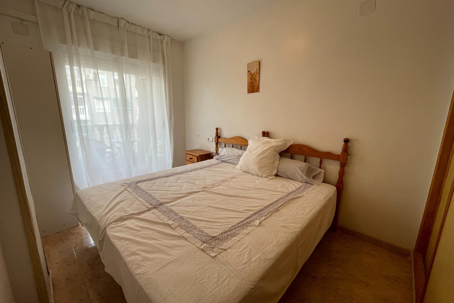 Resale - Apartment / flat - Torrevieja - Playa del Cura