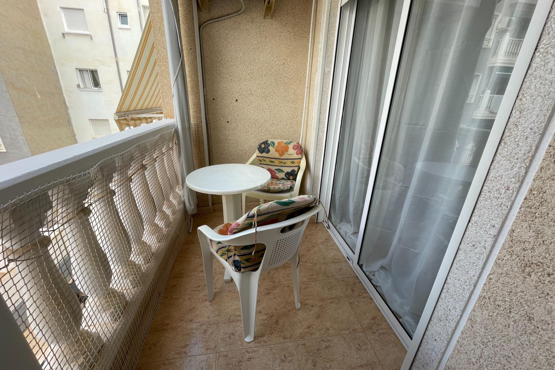 Resale - Apartment / flat - Torrevieja - Playa del Cura