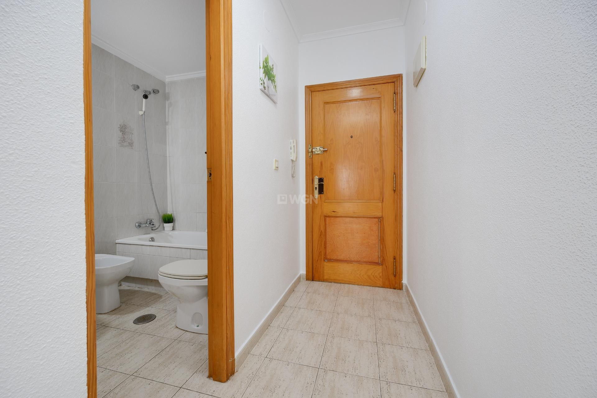 Resale - Apartment / flat - Torrevieja - Playa del Cura