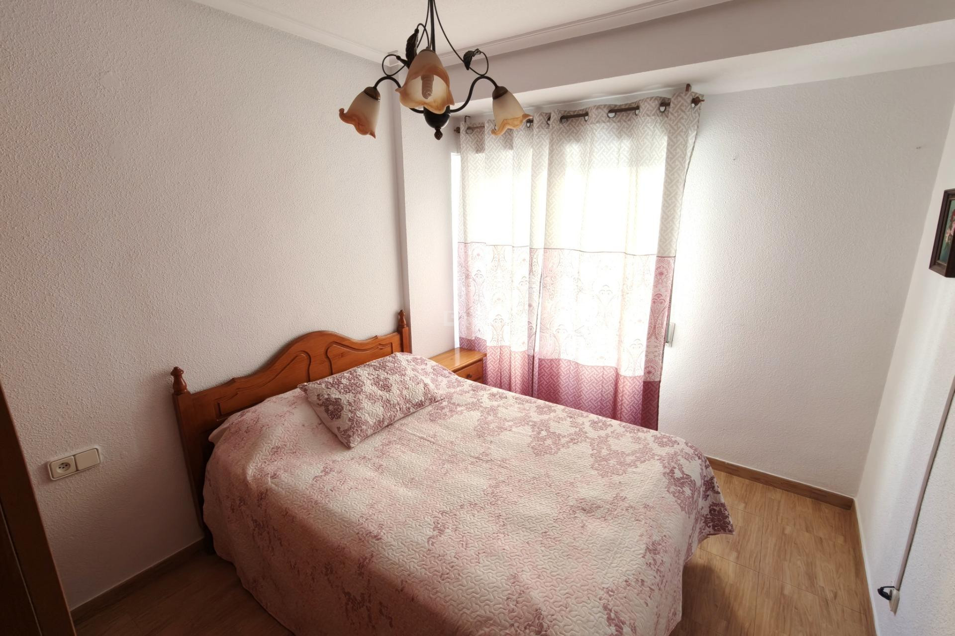 Resale - Apartment / flat - Torrevieja - Playa del Cura