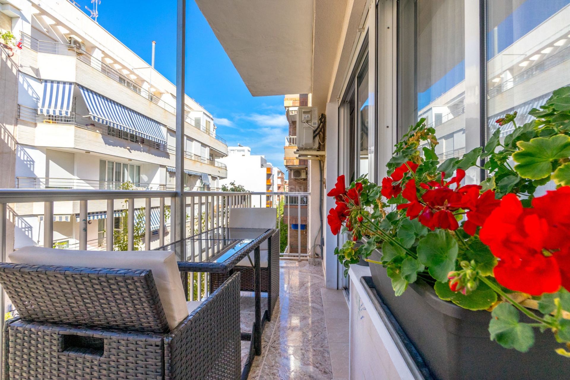 Resale - Apartment / flat - Torrevieja - Playa del Cura