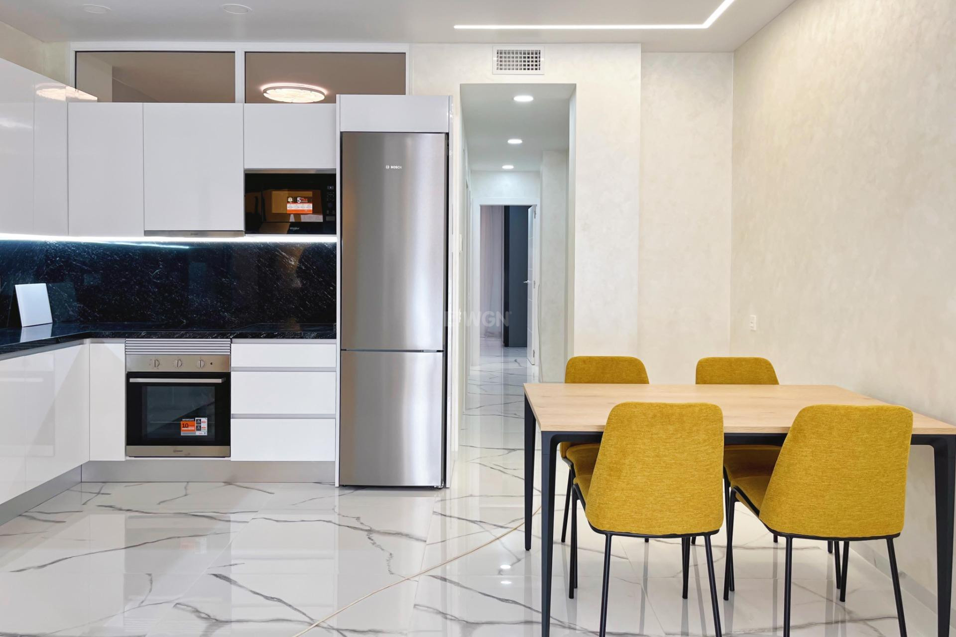 Resale - Apartment / flat - Torrevieja - Playa del Cura