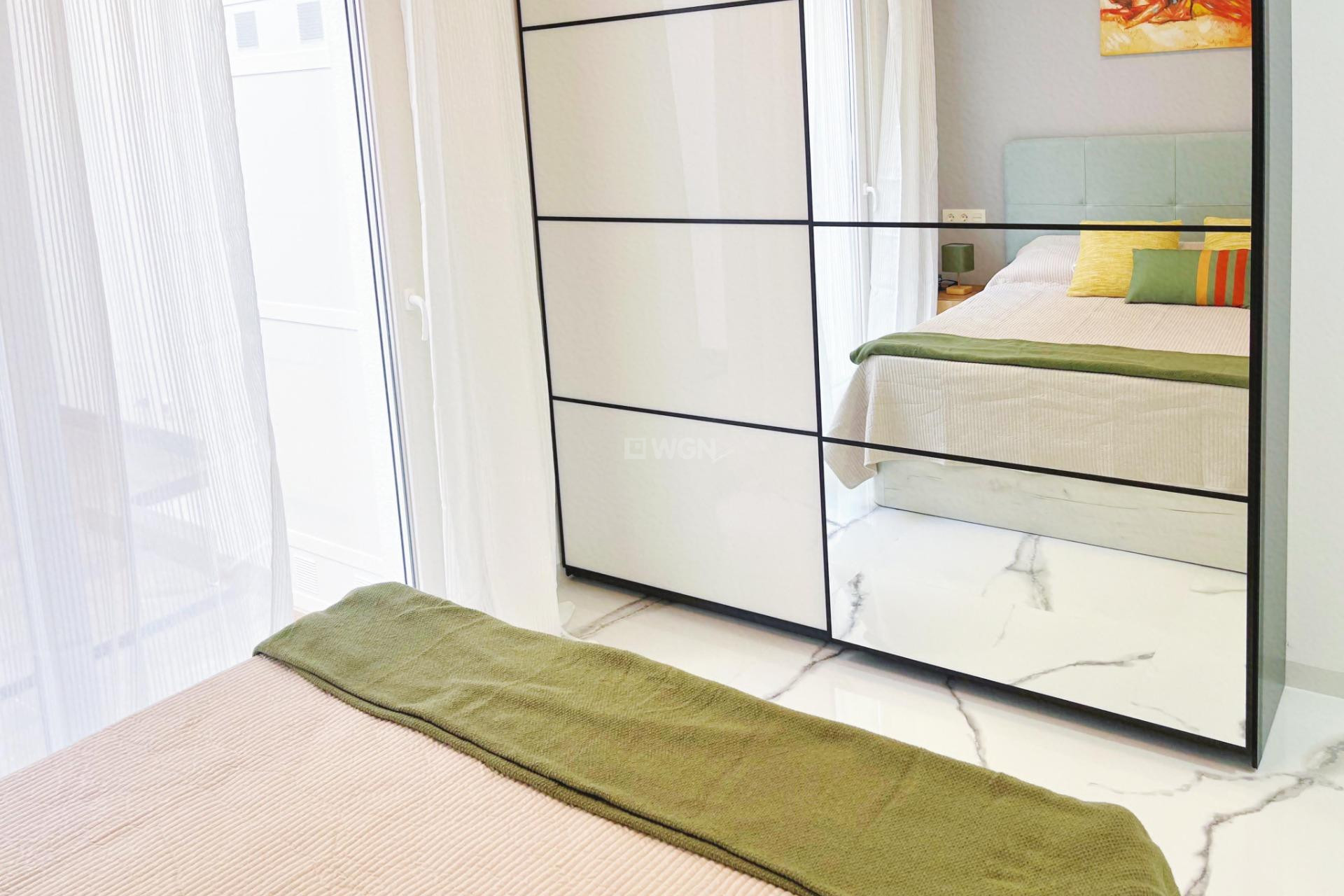 Resale - Apartment / flat - Torrevieja - Playa del Cura