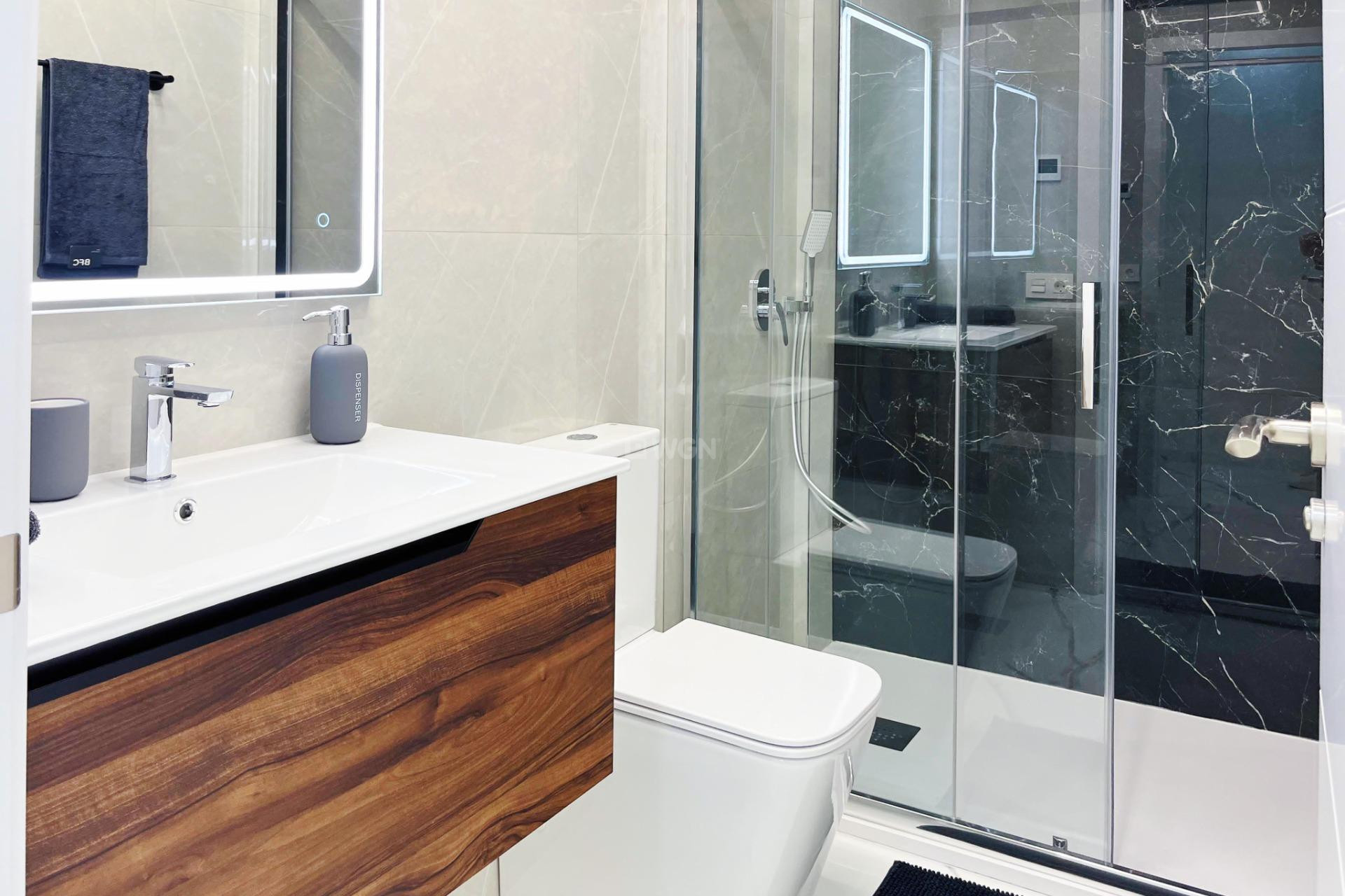 Resale - Apartment / flat - Torrevieja - Playa del Cura