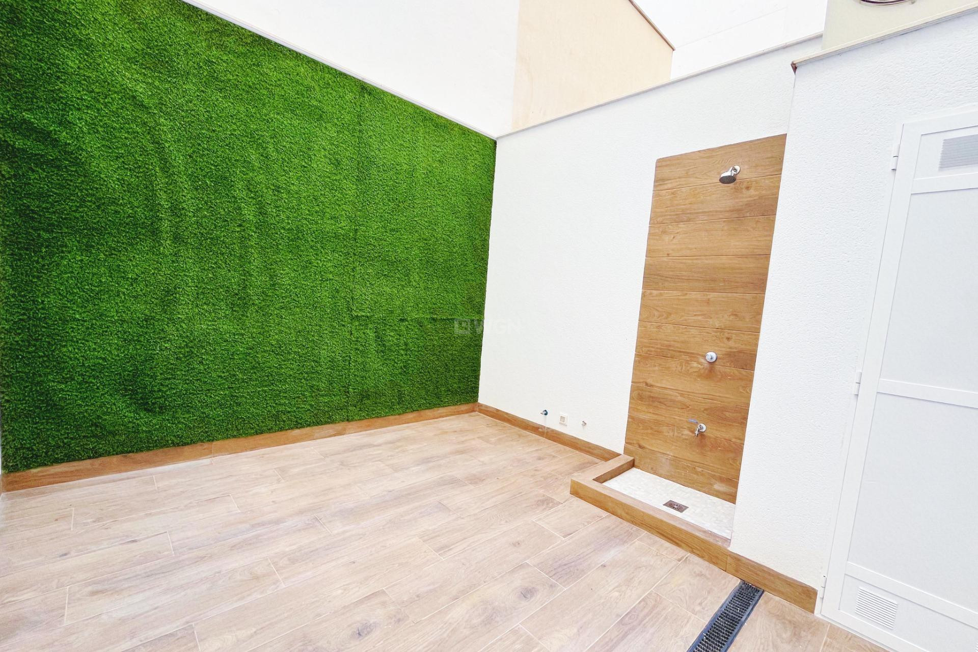 Resale - Apartment / flat - Torrevieja - Playa del Cura