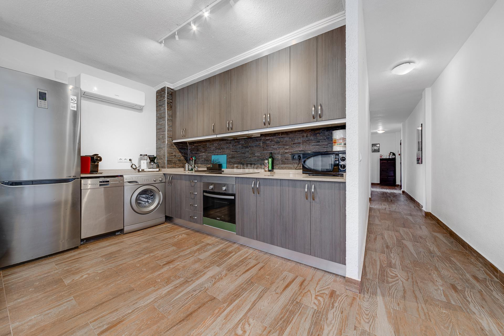 Resale - Apartment / flat - Torrevieja - Playa del Cura