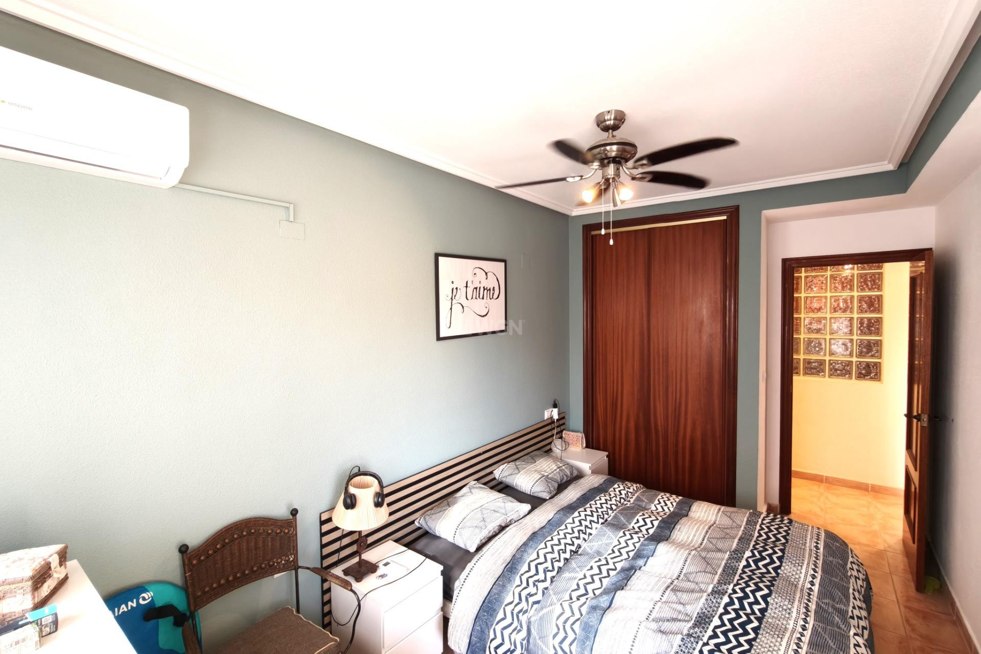 Resale - Apartment / flat - Torrevieja - Playa del Cura