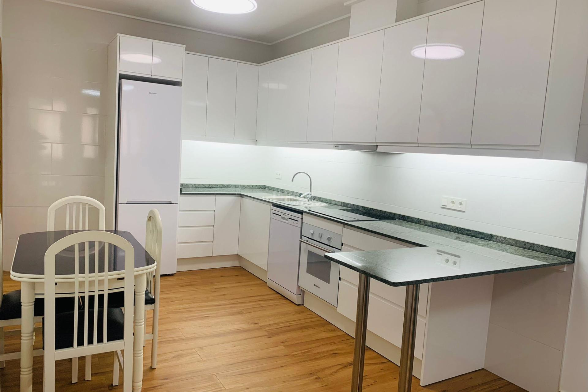 Resale - Apartment / flat - Torrevieja - Playa del Cura