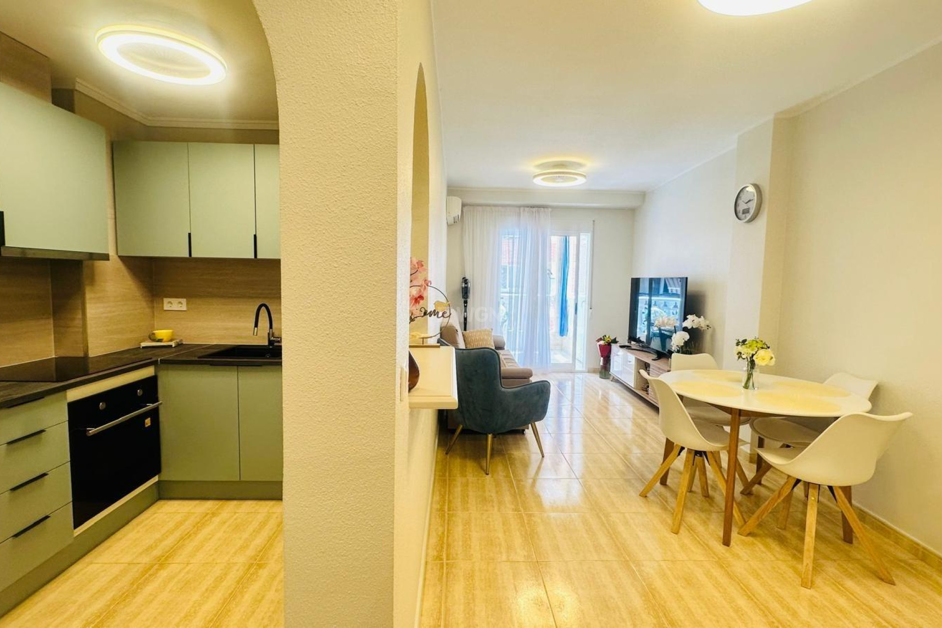 Resale - Apartment / flat - Torrevieja - Playa del Cura