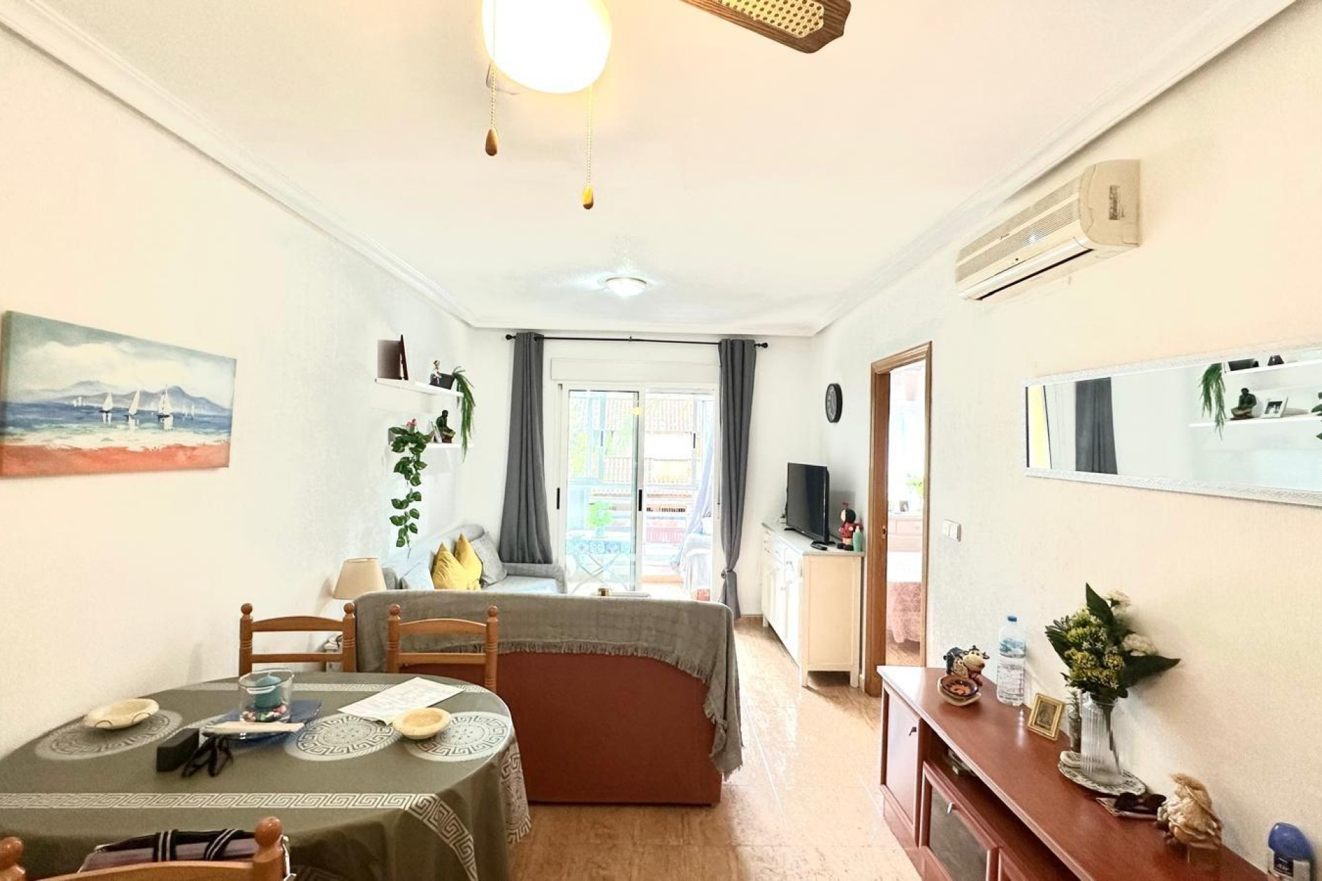 Resale - Apartment / flat - Torrevieja - Playa del Cura