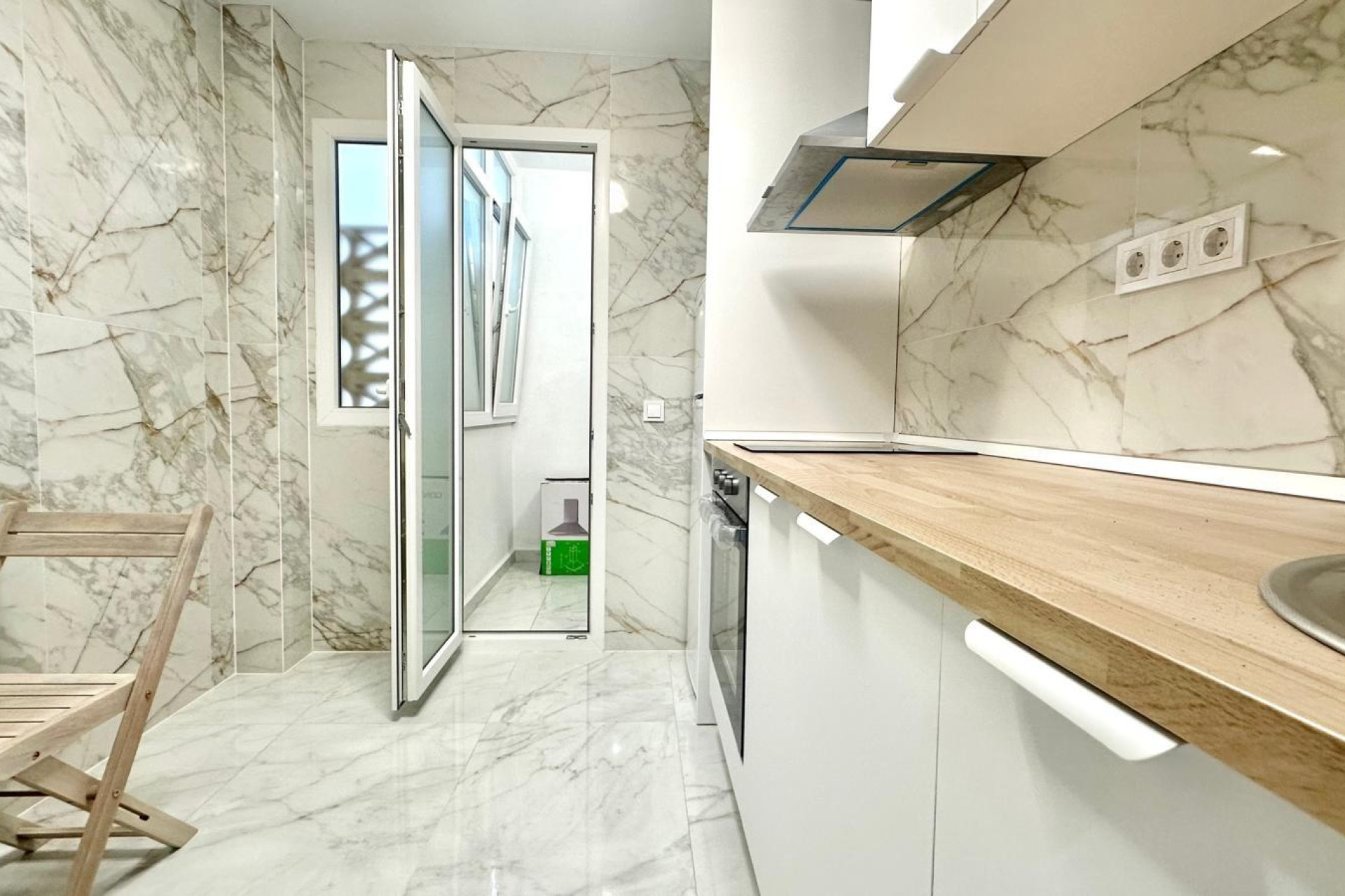 Resale - Apartment / flat - Torrevieja - Playa del Cura