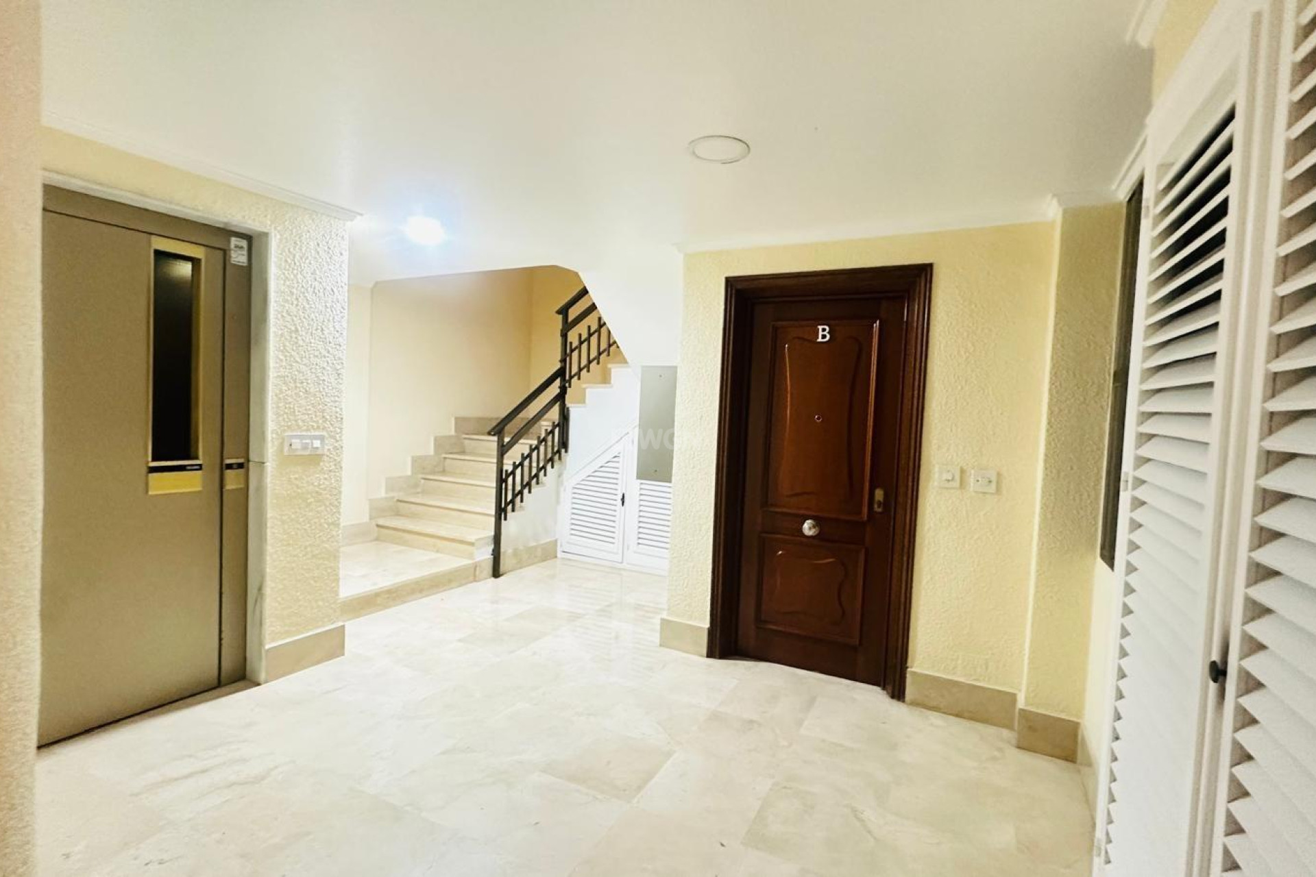 Resale - Apartment / flat - Torrevieja - Playa del Cura