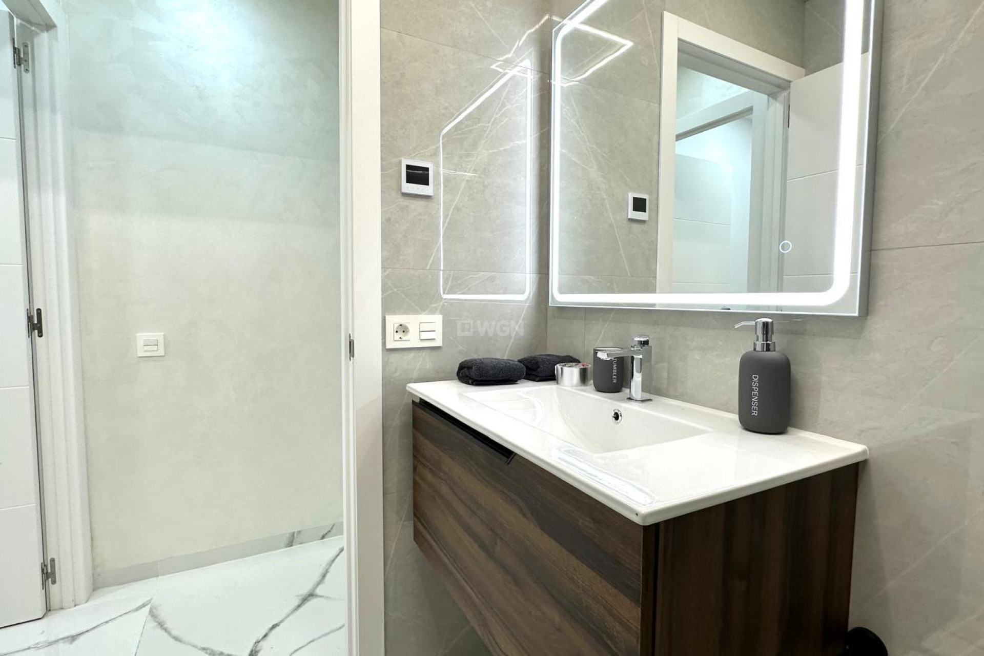 Resale - Apartment / flat - Torrevieja - Playa del Cura