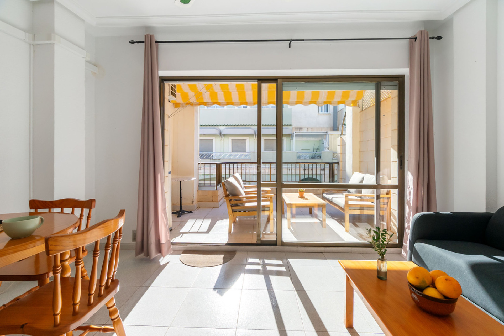 Resale - Apartment / flat - Torrevieja - Playa del Cura