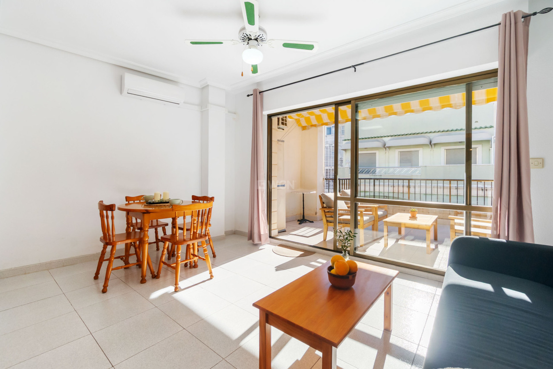 Resale - Apartment / flat - Torrevieja - Playa del Cura