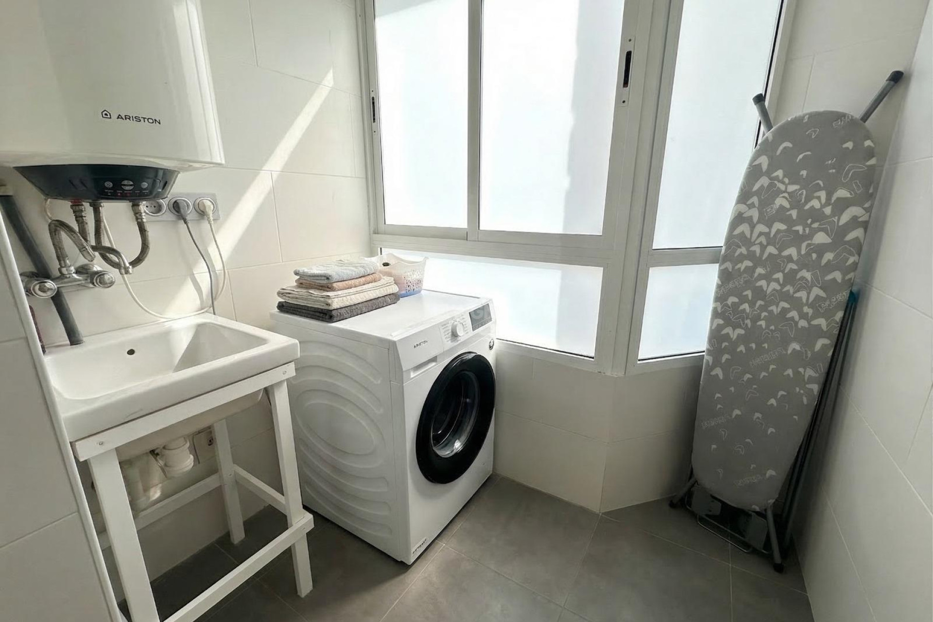 Resale - Apartment / flat - Torrevieja - Playa del Cura