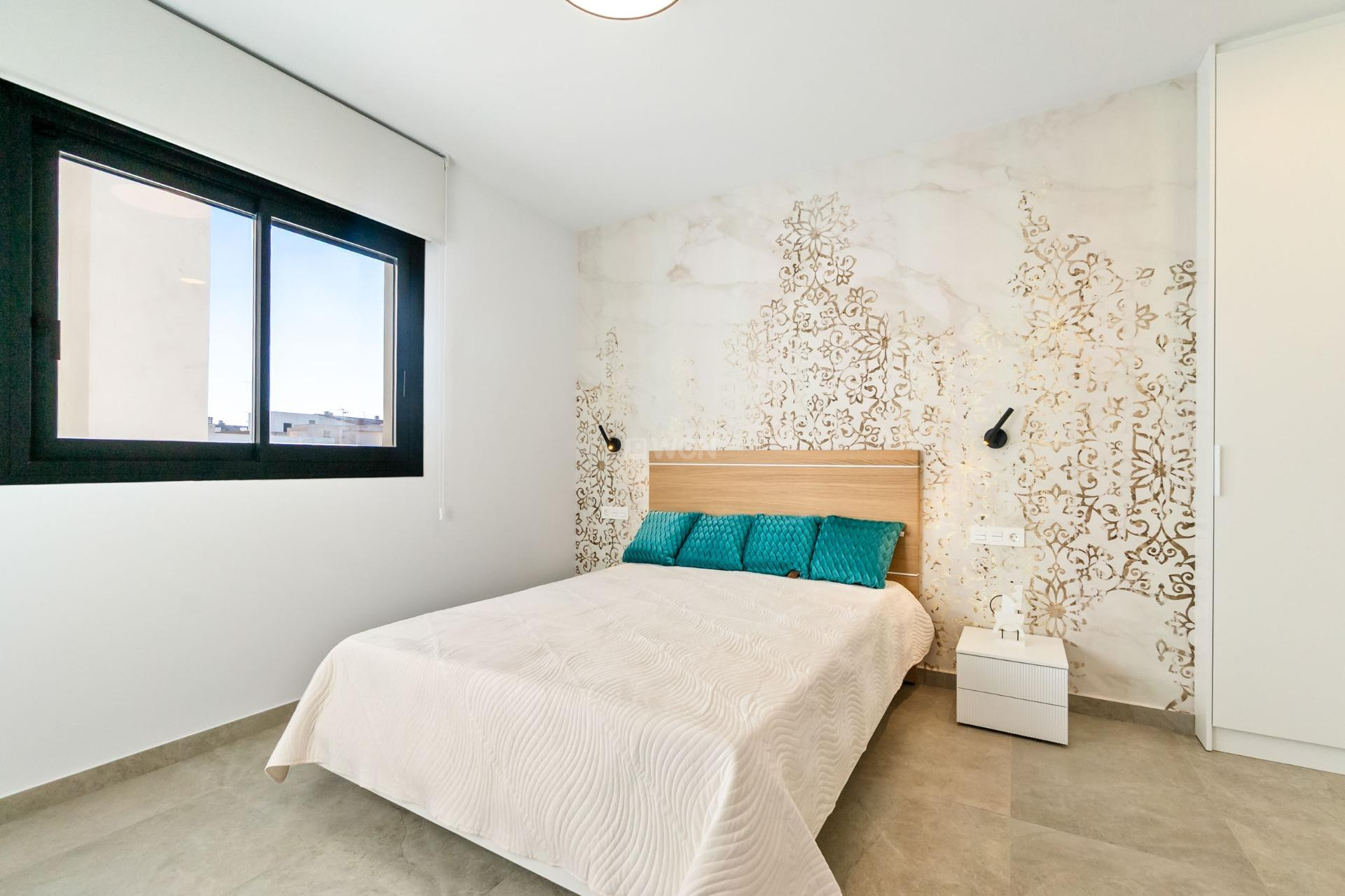 Resale - Apartment / flat - Torrevieja - Playa del Cura